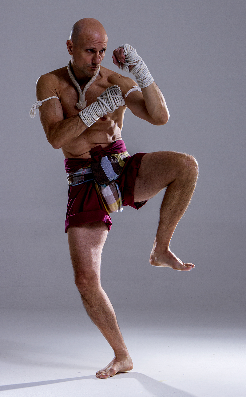 Traditional Muay Thai fighting stances: the Art's bedrock - Muay